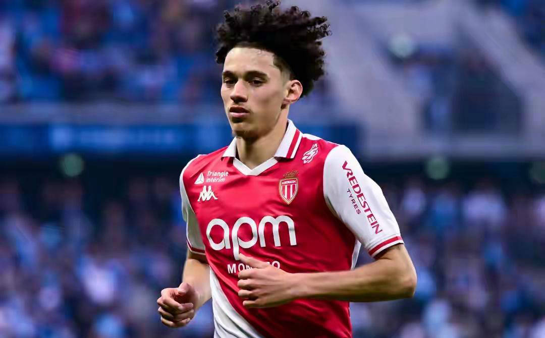 阿克利乌舍：欧洲豪门争夺焦点，6000万欧元转会倒计时开启